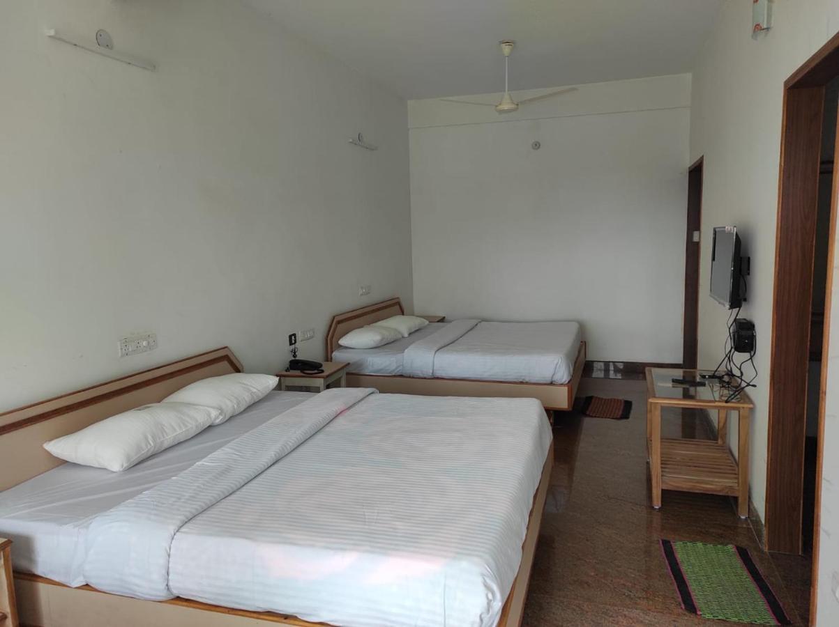 Sabari Residency Ξενοδοχείο Vālpārai Εξωτερικό φωτογραφία
