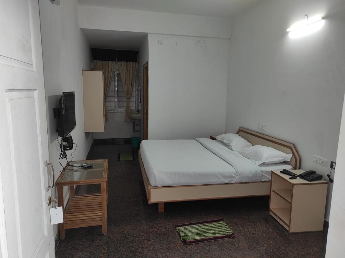 Sabari Residency Ξενοδοχείο Vālpārai Εξωτερικό φωτογραφία